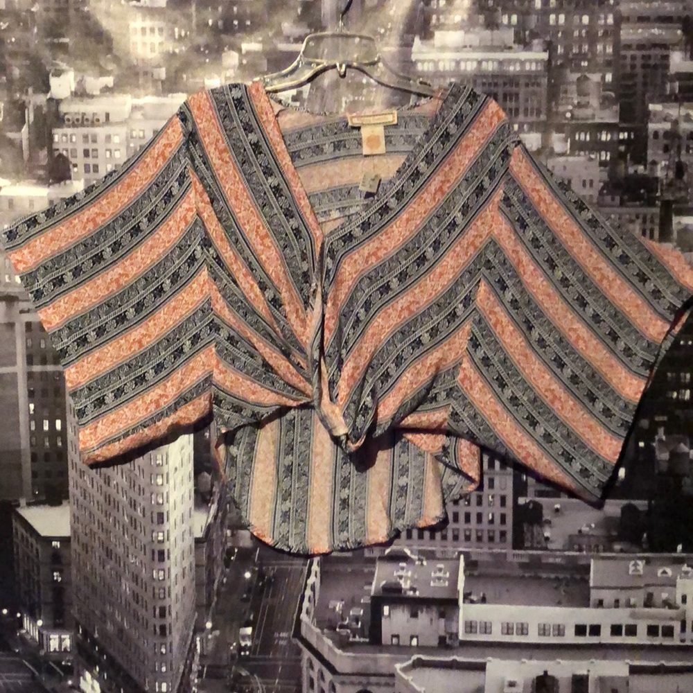 Flying tomato top